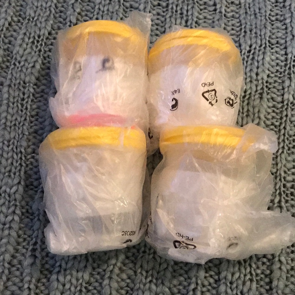 Lot of 4 Tupperware sets of two 4oz snack cups